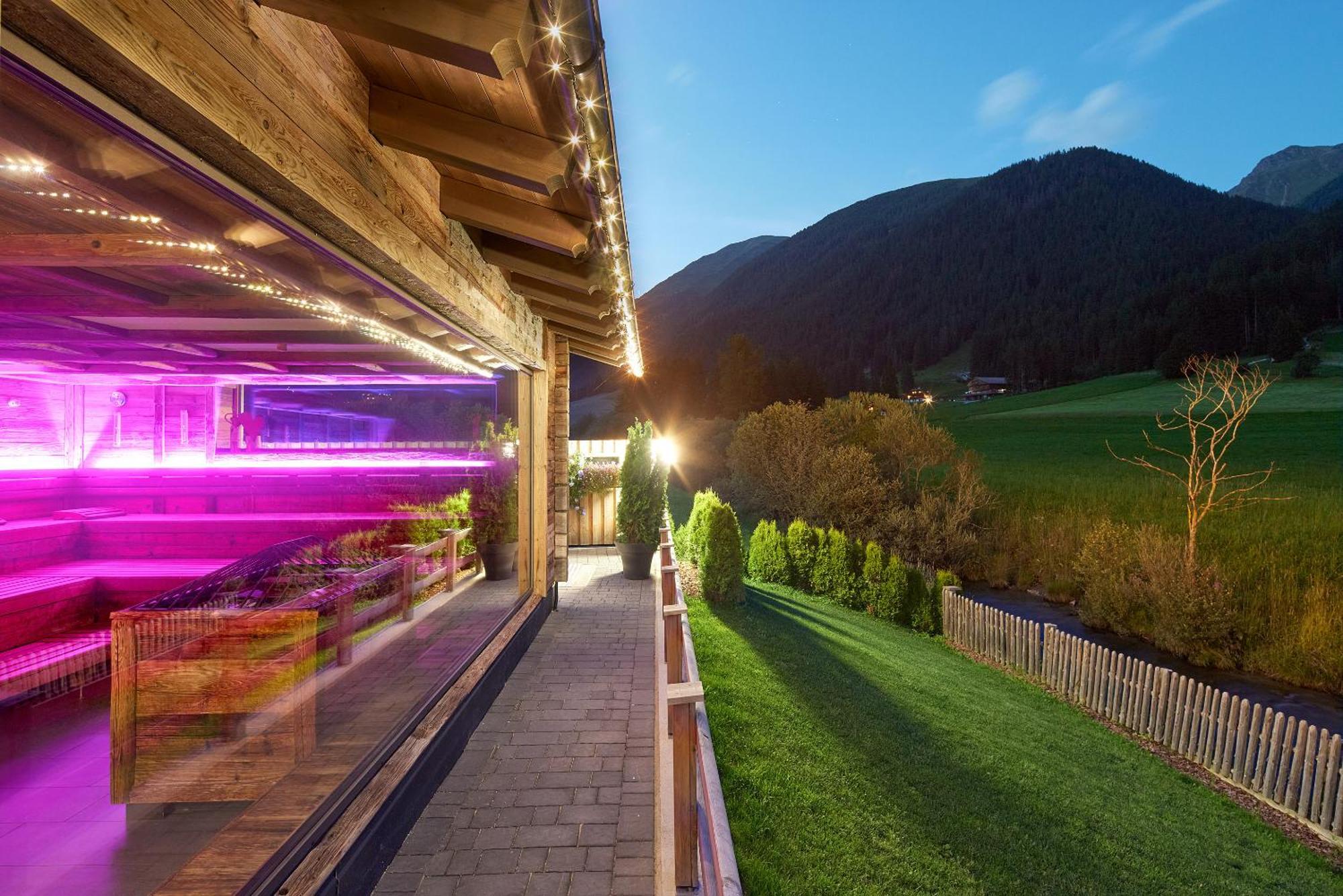 Vitalpina Hotel Magdalenahof Санта-Маддалена-ин-Казиес Экстерьер фото