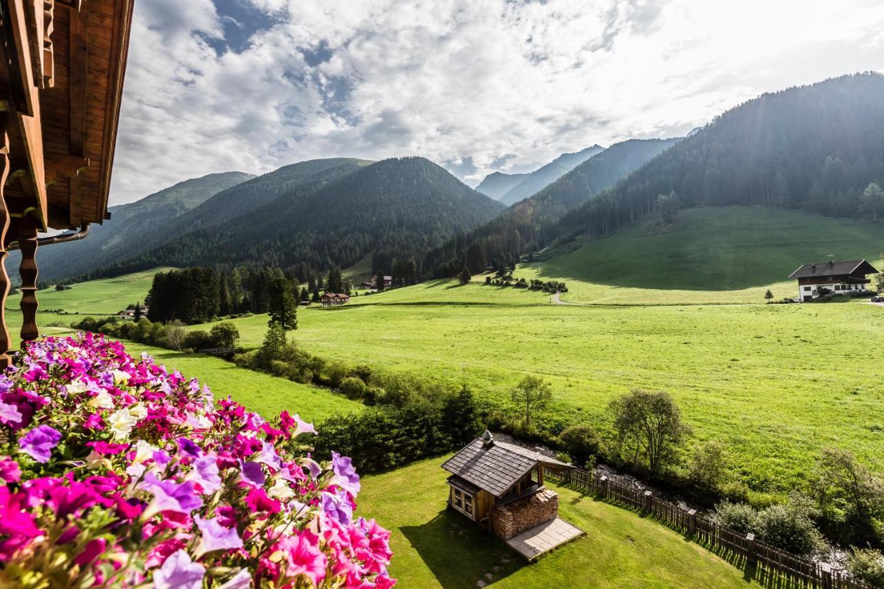 Vitalpina Hotel Magdalenahof Санта-Маддалена-ин-Казиес Экстерьер фото